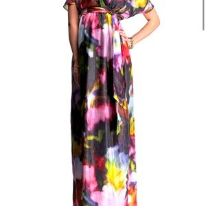 Maternity Isabella Oliver, floral print dress, fully lined with tie at front